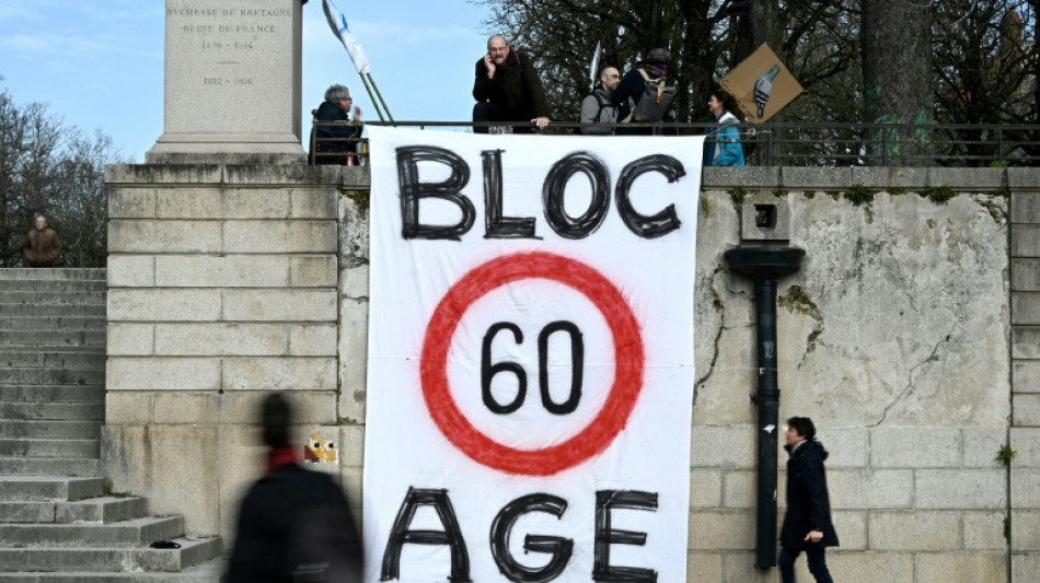 Age l&eacute;gal, dur&eacute;e de cotisation, emploi des seniors: les points cl&eacute;s de la r&eacute;forme des retraites