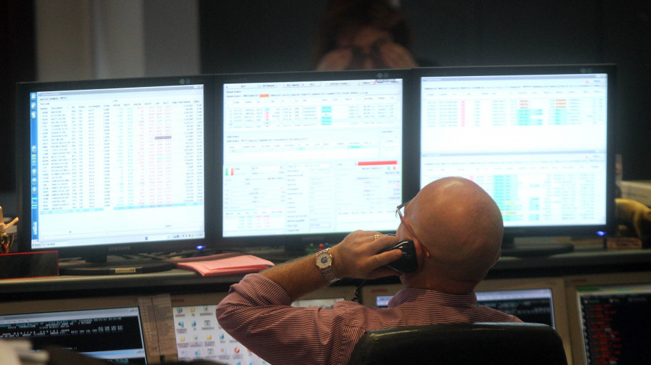 Lo spread Btp-Bund poco mosso a 82 punti, salgono i rendimenti