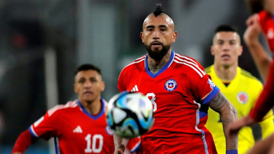 Vidal passa por cirurgia ap&oacute;s sofrer 'les&atilde;o meniscal'