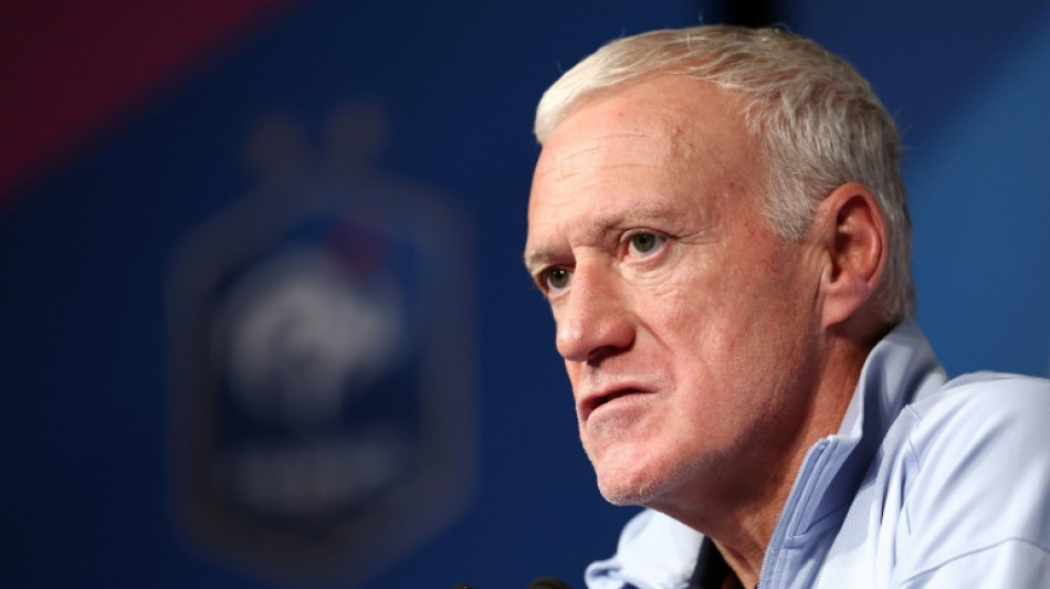 Deschamps: &eacute; preciso se adaptar &agrave; nova gera&ccedil;&atilde;o para n&atilde;o se tornar um "velho tolo"