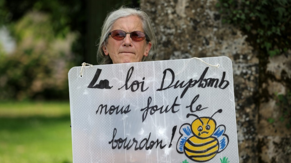 La pétition contre la loi Duplomb approche du million de signatures