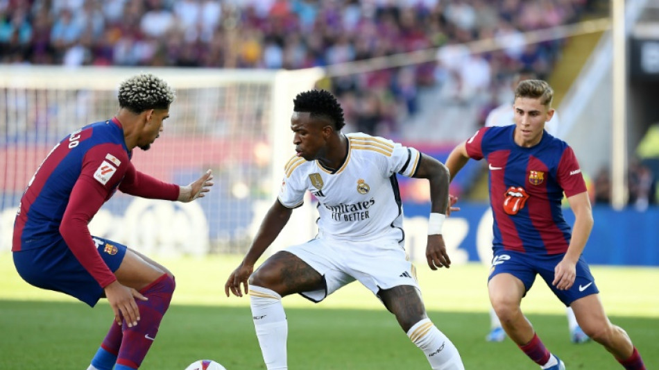 Barcelona investigar&aacute; supostos insultos racistas contra Vini Jr.