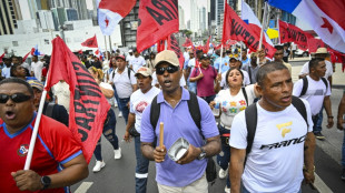 Principal l&iacute;der sindical do Panam&aacute; pede asilo na embaixada da Bol&iacute;via