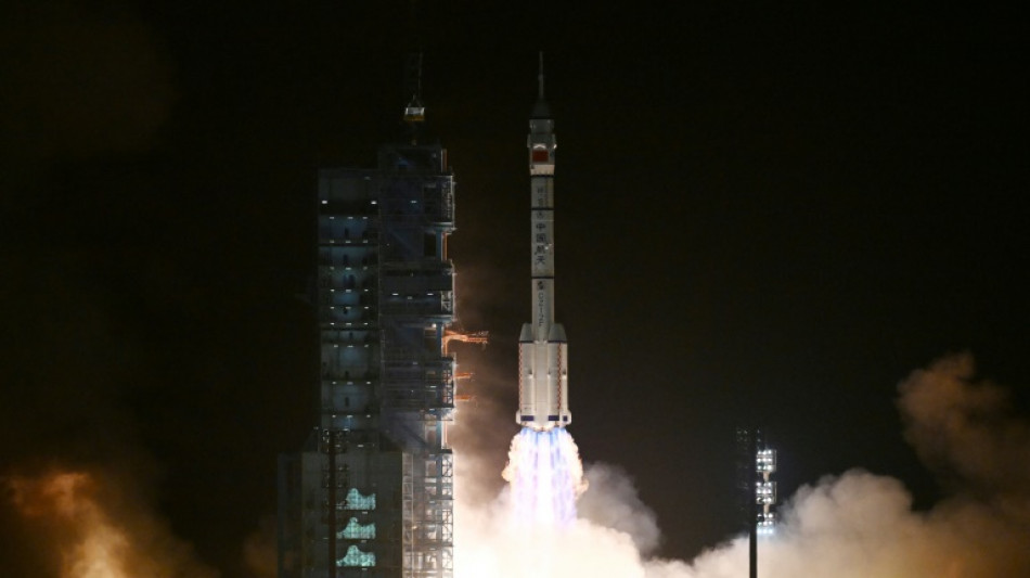 Arrimage d'un vaisseau spatial chinois à la station Tiangong (Chine Nouvelle)