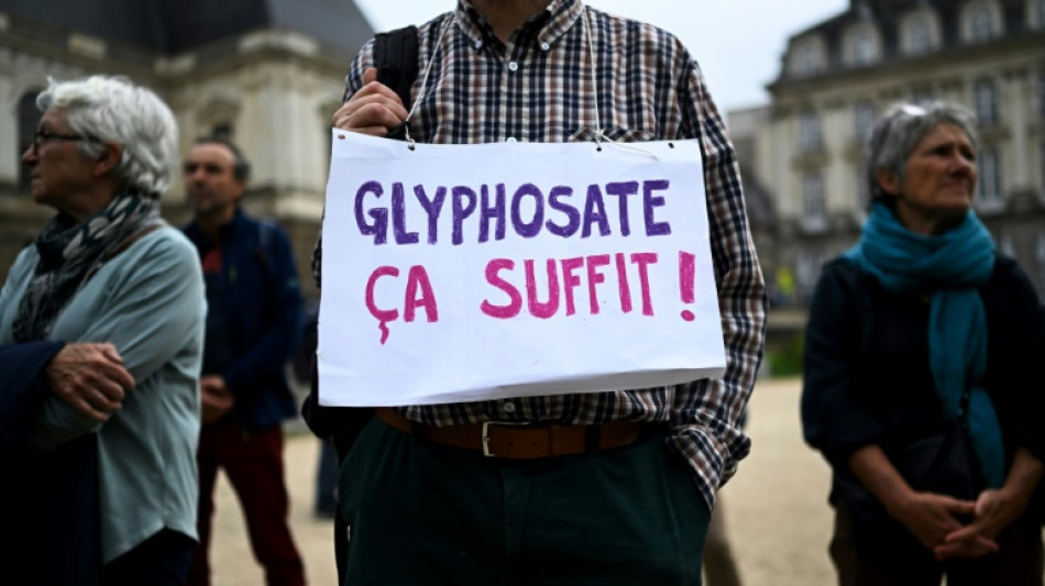 La Comisi&oacute;n Europea renovar&aacute; aval al uso del glifosato por 10 a&ntilde;os