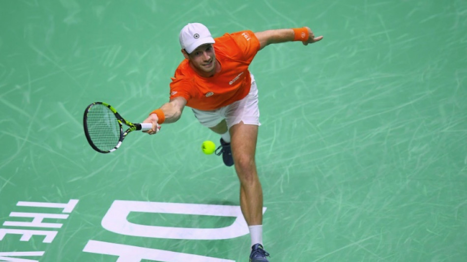 Van de Zandschulp vence Altmaier e d&aacute; primeiro ponto &agrave; Holanda na semifinal da Davis