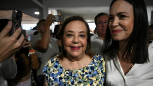 Oposi&ccedil;&atilde;o denuncia 'bloqueio' a candidatura de Corina na Venezuela