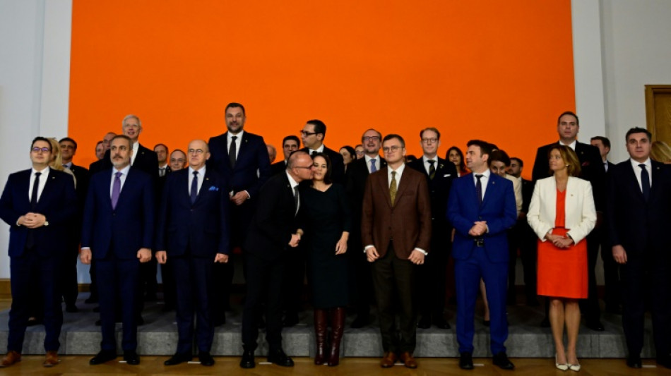 Kritik nach Kuss-Attacke von kroatischem Au&szlig;enminister auf Baerbock 