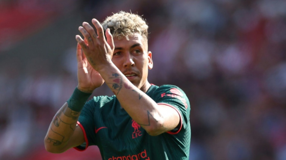 Firmino faz hat-trick na vit&oacute;ria do Al Ahli na estreia no campeonato saudita