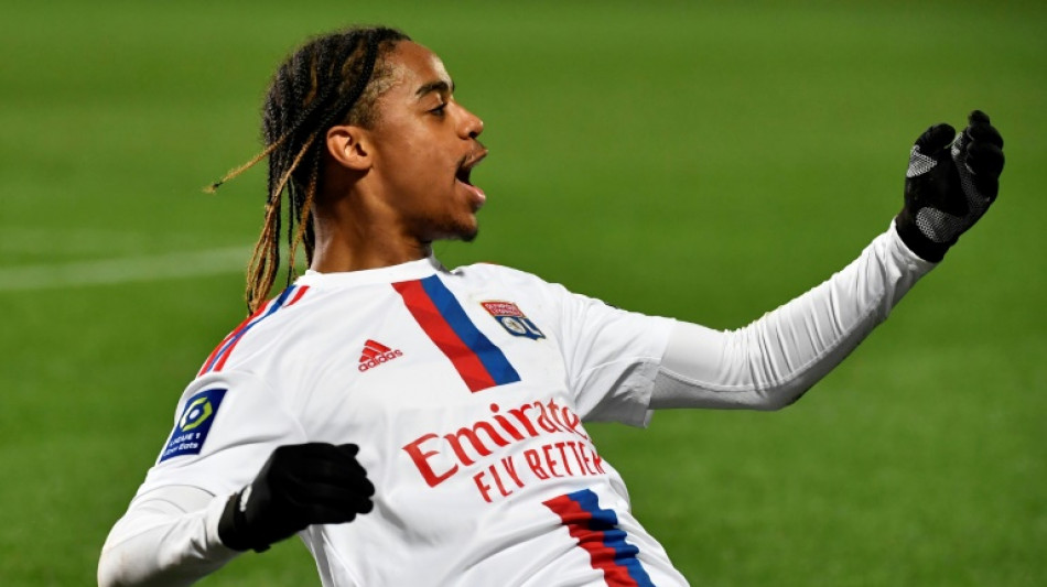 Foot/L1: l'attaquant Bradley Barcola transf&eacute;r&eacute; de Lyon au Paris SG pour 45 millions d'euros