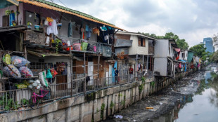 "Simple, pr&aacute;ctico y barato": c&oacute;mo el pl&aacute;stico de un solo uso conquist&oacute; el mundo