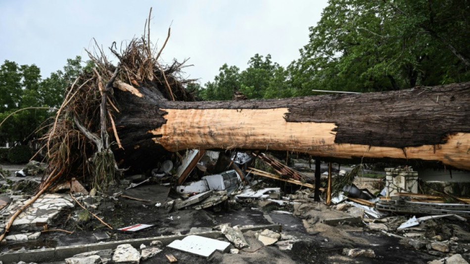Inondations au Texas: recherches sans rel&acirc;che d'une trentaine d'enfants 