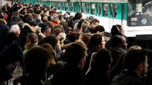 Grève à la RATP: trafic très perturbé vendredi, huit lignes de métro fermées