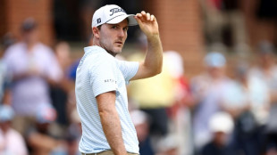 Henley leads PGA Tour Championship with Scheffler in pursuit