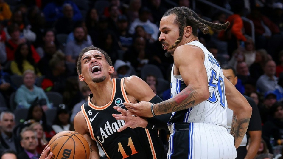 Antetokounmpo's 42 points propel Bucks past Pelicans