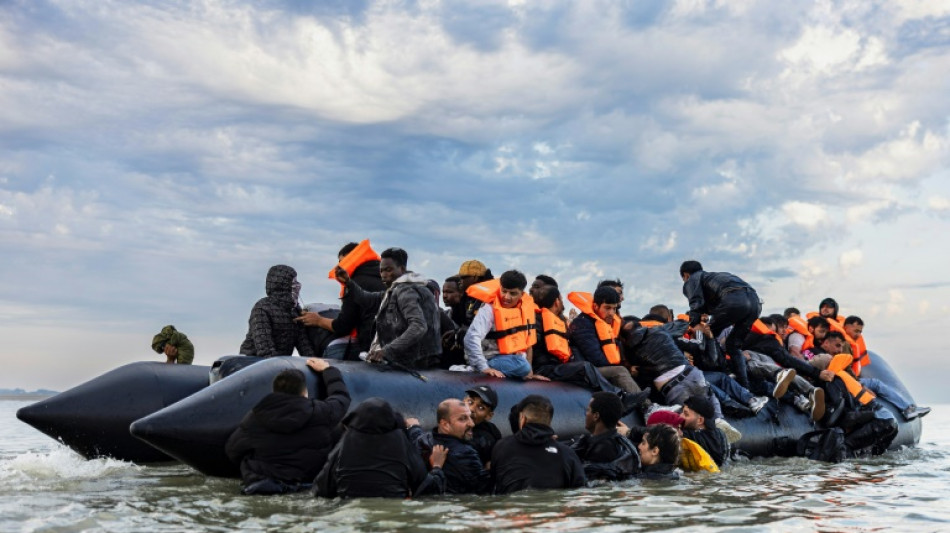 Francia rescata en dos d&iacute;as a casi 300 migrantes en el mar