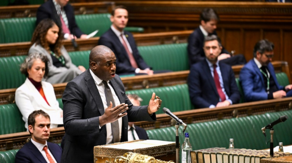 Britische Delegation f&uuml;r Treffen mit &Uuml;bergangsbeh&ouml;rden nach Syrien gereist