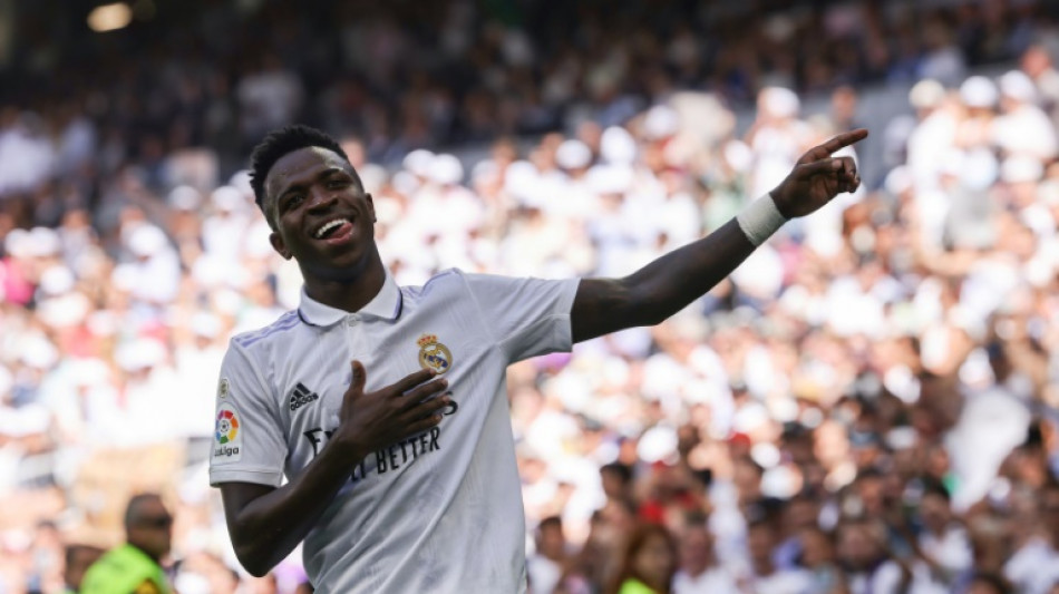 El Real Madrid remonta, gana 4-1 al Mallorca y sigue l&iacute;der liguero