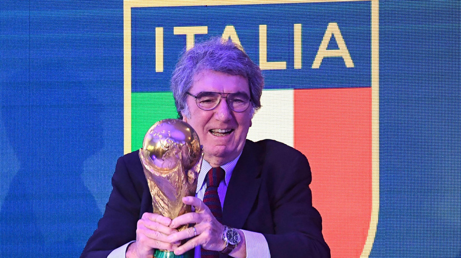 Omaggia a Zoff, Gravina 'Esempio e icona, grati per sempre'