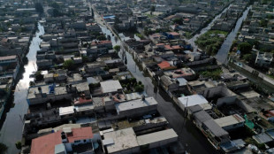 Moradores do centro do M&eacute;xico lutam para sobreviver em inunda&ccedil;&atilde;o