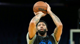 Dallas deals Davis to Wizards in blockbuster NBA trade: report