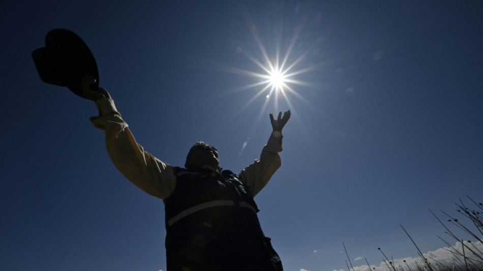 Aguas del lago Titicaca descienden a niveles hist&oacute;ricos por cambio clim&aacute;tico