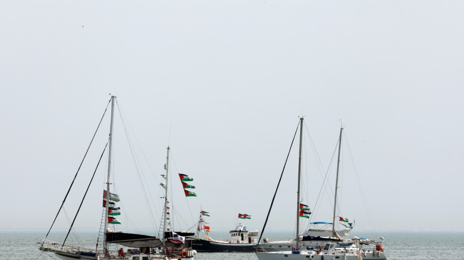 Flotilla: un'altra barca colpita in un sospetto raid con drone