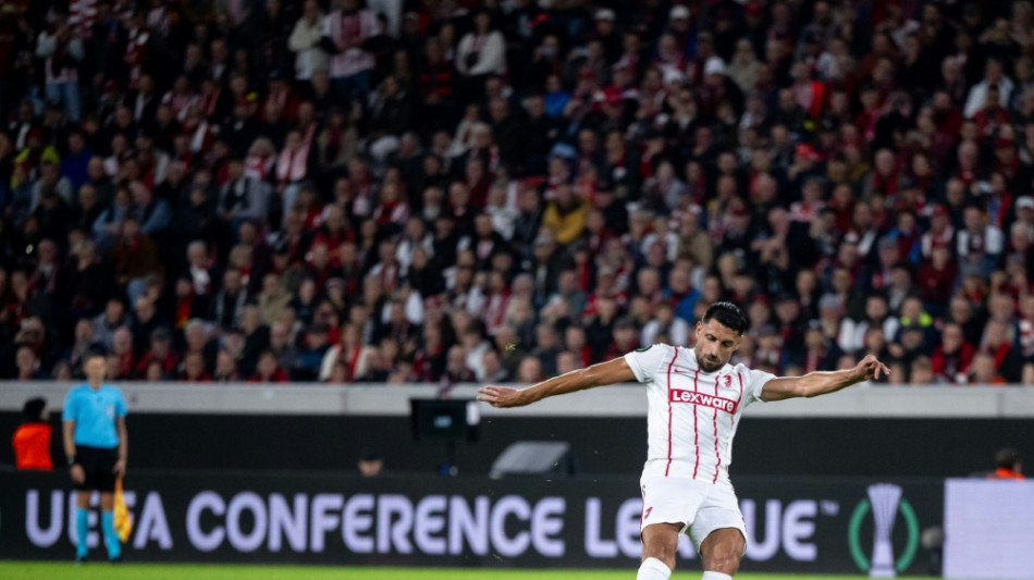 Mit Traumtoren zum Start: Freiburg mit Pflichtsieg