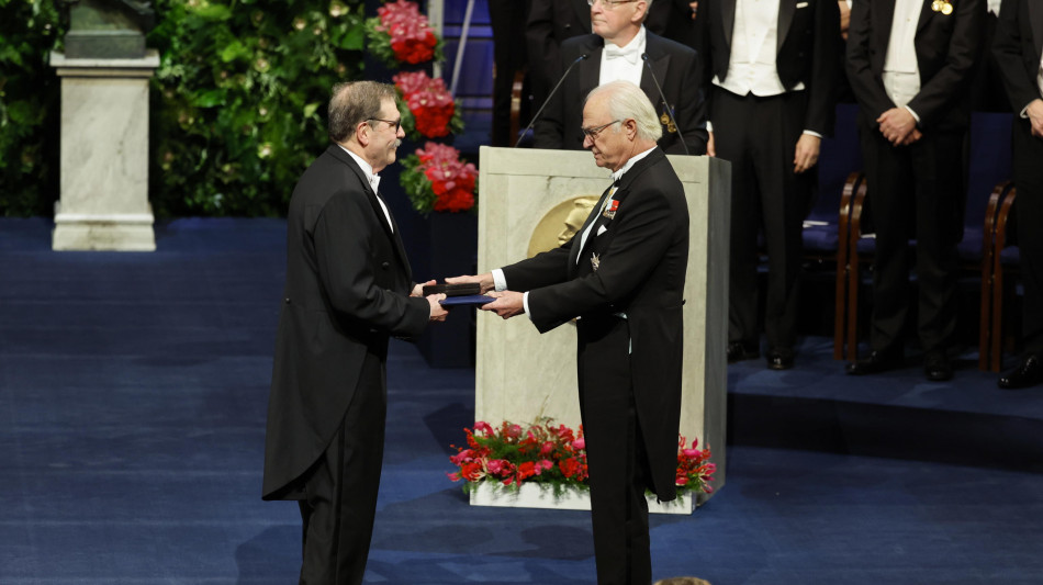 Meccanica quantistica, i Nobel spiegano le loro scoperte