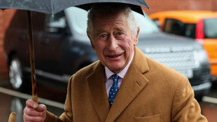 Rei Charles III sofre de 'forma de câncer', anuncia Palácio de Buckingham