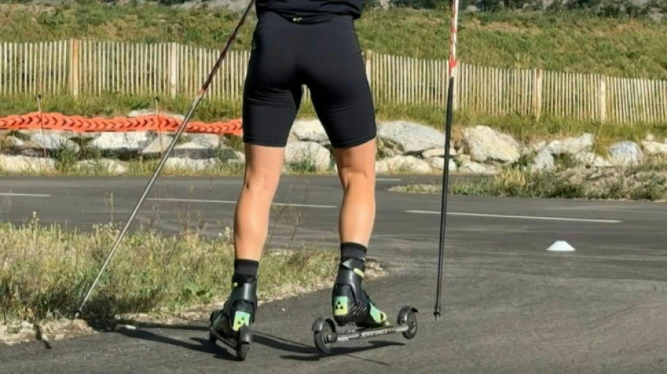 A six mois des JO-2026, les médailles du biathlon français se préparent à ski-roues