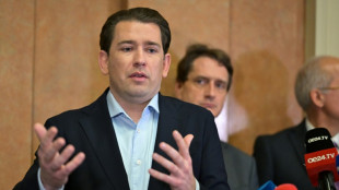 Ex-chefe do governo austríaco é declarado culpado de falso testemunho