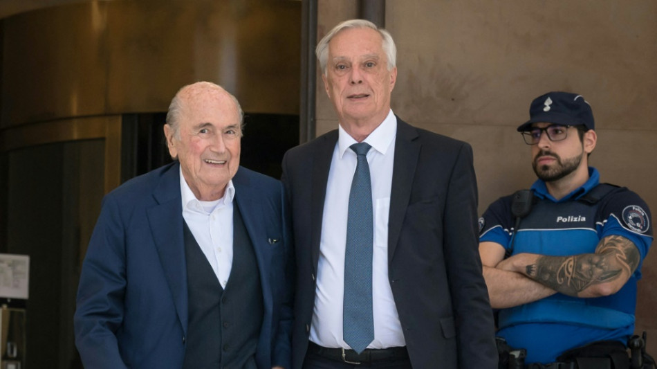 Blatter vor Prozess-Aussage: "Dar&uuml;ber kann ich nur lachen"