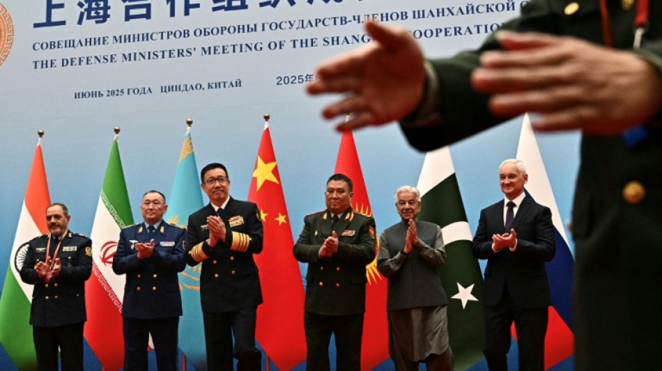 La Chine re&ccedil;oit les ministres iranien et russe de la D&eacute;fense sur fond de "bouleversements"