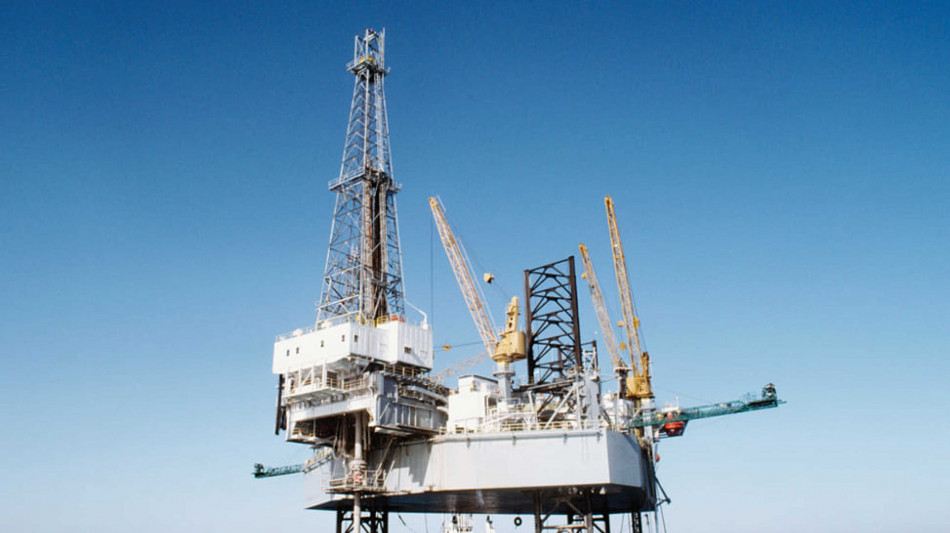 Il petrolio Wti &egrave; in rialzo a 82,2 dollari al barile
