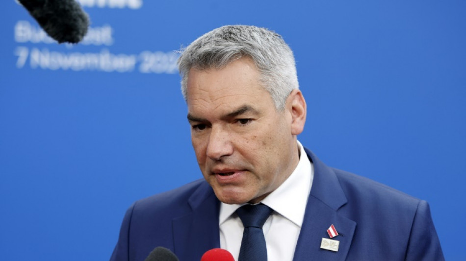 Premier da &Aacute;ustria anuncia ren&uacute;ncia 'nos pr&oacute;ximos dias'