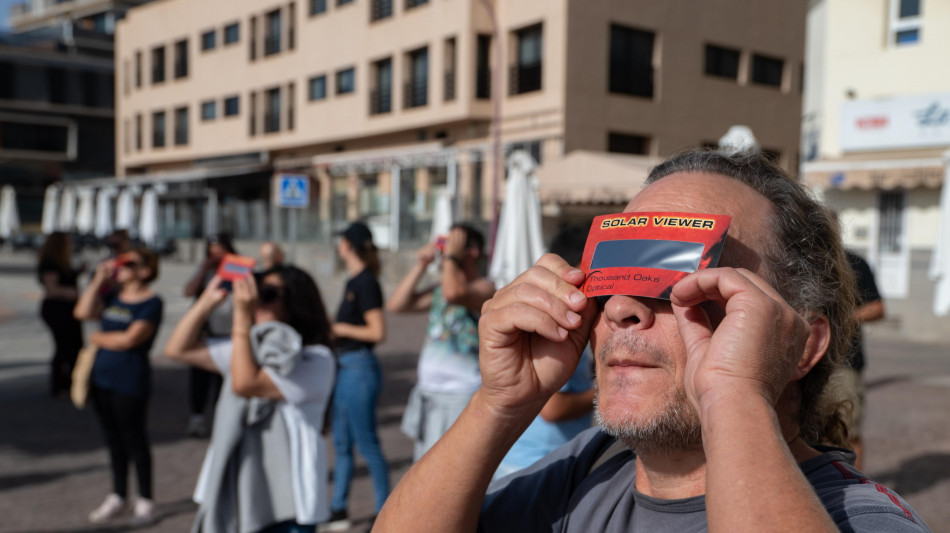 La Spagna si prepara all'eclissi 12 agosto, corsa agli occhiali, milioni in viaggio