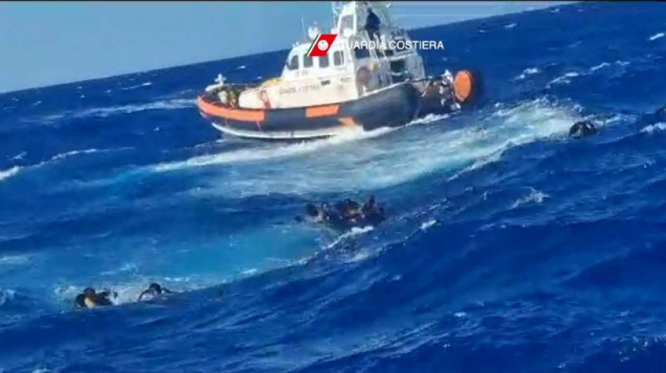 Nach zwei Bootsungl&uuml;cken nahe Italien werden mindestens 30 Migranten vermisst