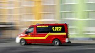 Reisebus kommt von Autobahn ab: Zwei Tote und acht Schwerverletzte in Bayern