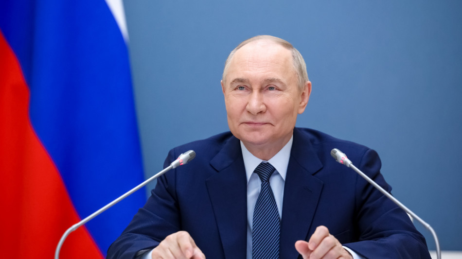 Cremlino, Putin con Zelensky e Trump solo dopo risultati