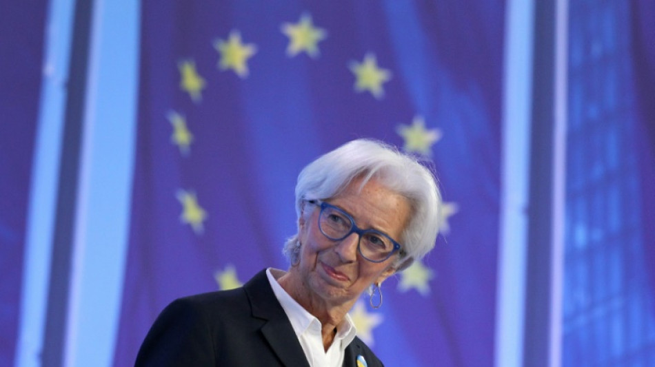 La primera subida de tasas del BCE podría llegar en julio, afirma Lagarde