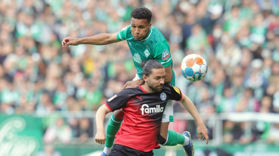Werder stolpert, Schalke kämpft: Wechsel an der Spitze