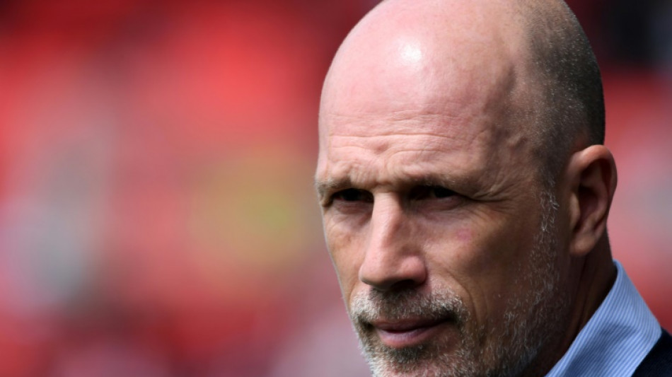 Monaco anuncia demiss&atilde;o do t&eacute;cnico Philippe Clement