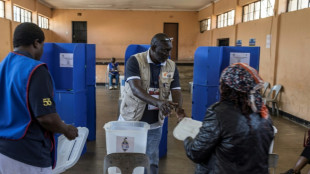 Menschen in südafrikanischem Zwergstaat Eswatini wählen neues Parlament 
