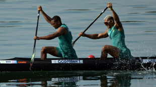 Isaquias Queiroz e Jacky Godmann avan&ccedil;am &agrave; semifinal ol&iacute;mpica na canoagem