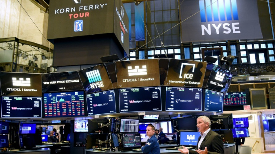 A Wall Street, les actions montent apr&egrave;s le statu quo de la Fed