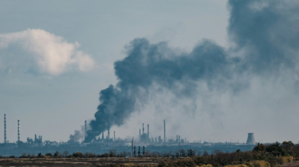 Ucrania bombardea dep&oacute;sito de municiones en regi&oacute;n fronteriza rusa (gobernador)