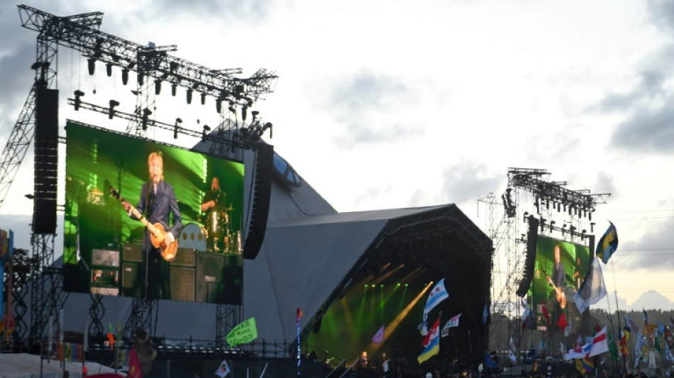 Paul McCartney bringt Publikum bei Glastonbury-Festival zum Toben