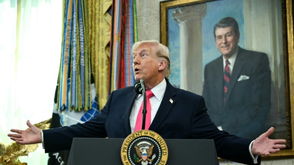 Oil prices slip, stocks rally on Mideast peace hopes