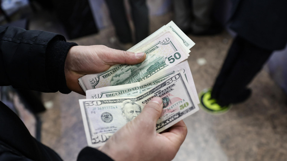 L'euro apre poco mosso a 1,16 sul dollaro